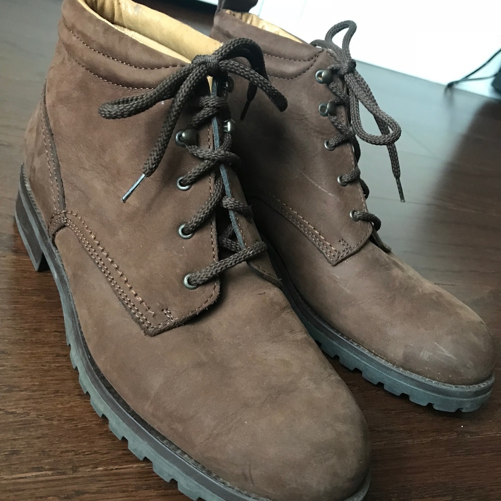 St Johns Bay Suede Hiking Boots Made in Italy 8.5